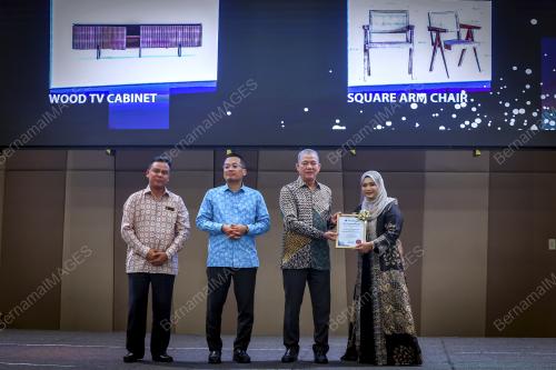 DATUK SERI FADILLAH YUSOF