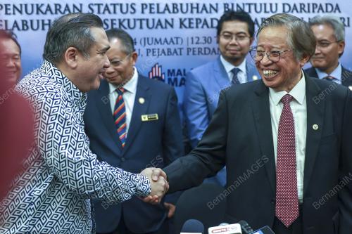 TAN SRI JOHARI TUN OPENG
