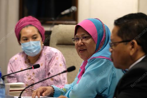 DATUK DR YASMIN HUSSAIN
