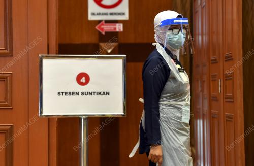 SIMULASI PEMBERIAN VAKSIN COVID-19 PERINGKAT KEBANGSAAN
