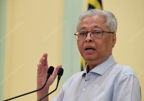 DATUK SERI ISMAIL SABRI YAAKOB