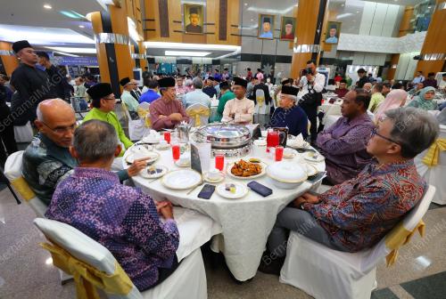 DATUK SERI MOHAMAD HASSAN