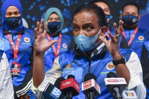 DATUK SERI REEZAL MERICAN NAINA MERICAN & KHAIRY JAMALUDDIN
