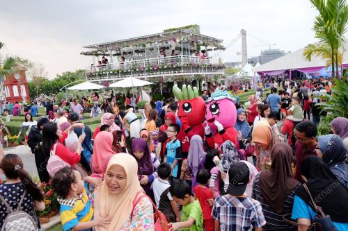 PTJ22_31052015_FLORIA