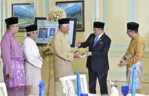 PTJ22_31102014_PM_BUKU