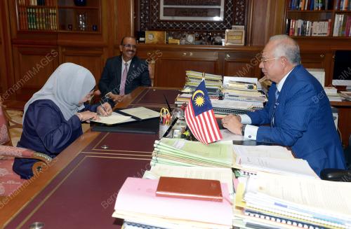 PTJ23_02102017_ANGKAT_SUMPAH