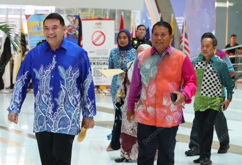 RAFIZI RAMLI