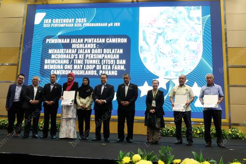 DATUK SERI ALEXANDER NANTA LINGGI