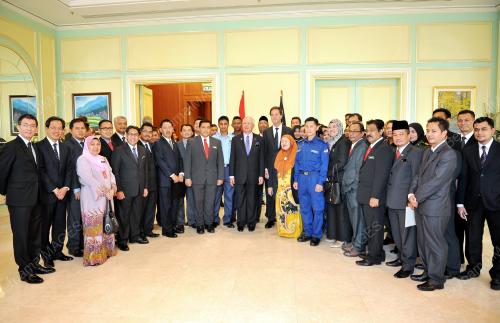 PTJ23_05112014_NAJIB_RUTTE