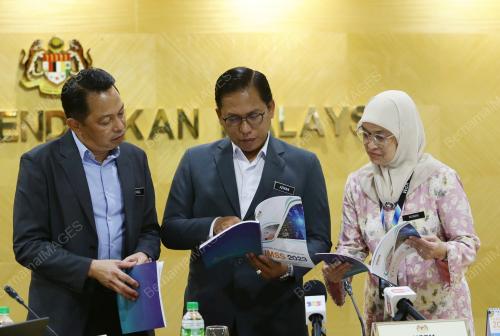 AZMAN ADNAN