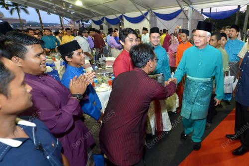 PTJ23_08062017_NAJIB_PELAJAR