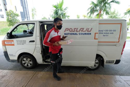 HARI POS SEDUNIA