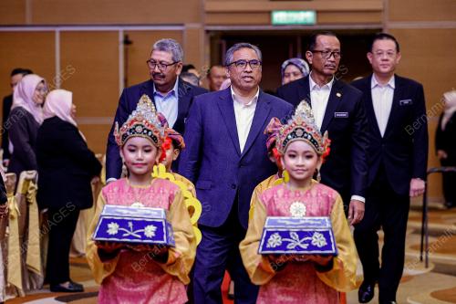 TAN SRI SHAMSUL AZRI ABU BAKAR