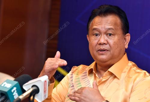 DATUK SERI ALEXANDER NANTA LINGGI