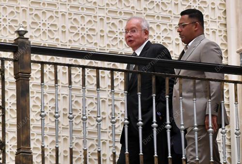DATUK SERI NAJIB TUN RAZAK