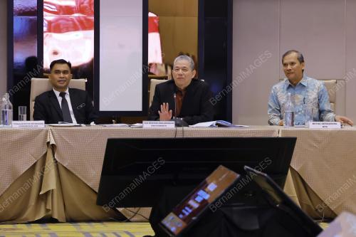 DATUK SERI FADILAH YUSOF