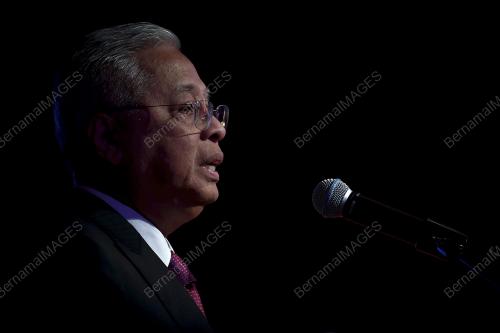 DATUK SERI ISMAIL SABRI YAAKOB