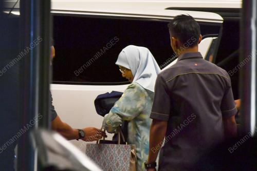DATUK SERI DR WAN AZIZAH WAN ISMAIL