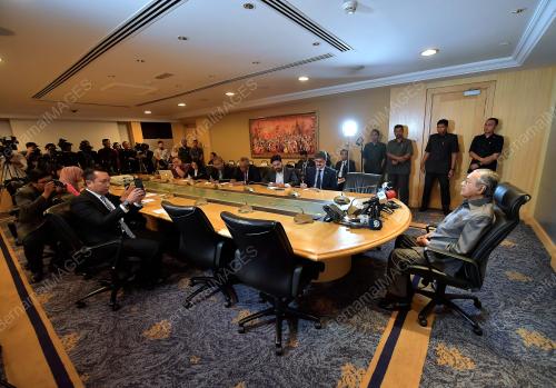 PTJ23_21112019_PM_KL_SUMMIT