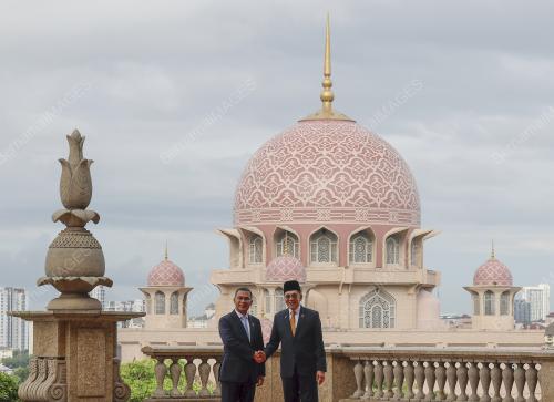 DATUK SERI ANWAR IBRAHIM