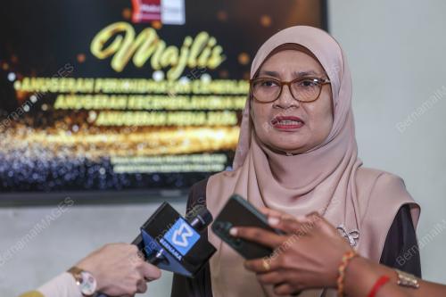 NASRIAH DARUS