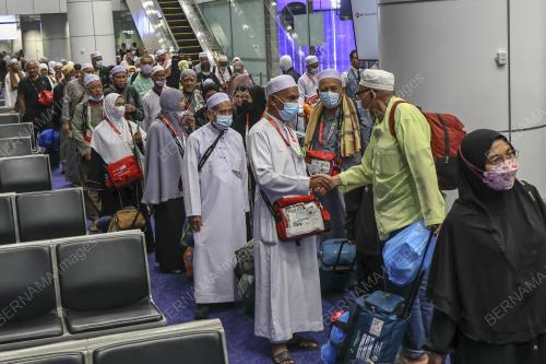 KEPULANGAN JEMAAH HAJI KT001