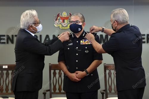 DATUK SERI HAMZAH ZAINUDDIN