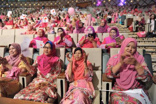 PTJ23_25082016_WANITA