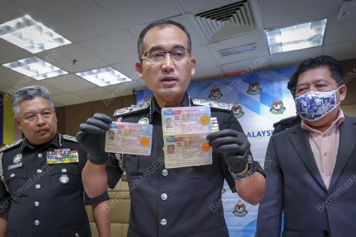 DATUK SERI KHAIRUL DZAIMEE DAUD