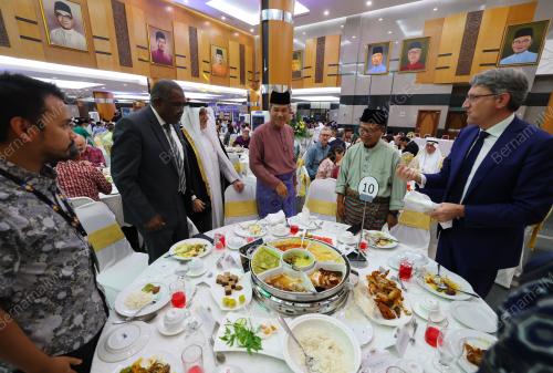 DATUK SERI MOHAMAD HASSAN