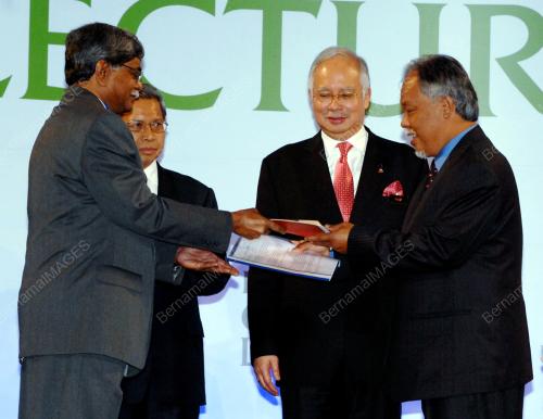 MOHD NAJIB TUN ABDUL RAZAK