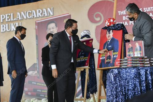 TAN SRI MOHD ZUKI ALI