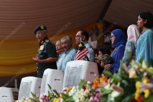 AL-SULTAN ABDULLAH RI'AYATUDDIN AL-MUSTAFA BILLAH SHAH