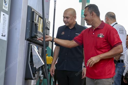 DATUK ARMIZAN MOHD ALI