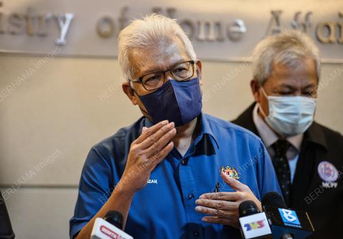 DATUK SERI HAMZAH ZAINUDIN