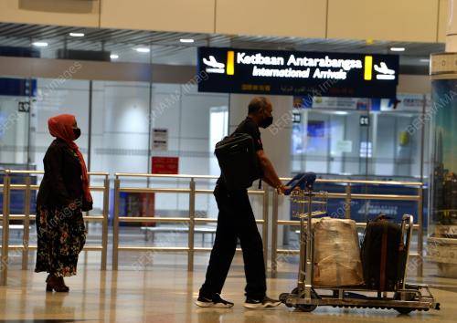 TINJAUAN PEMBUKAAN SEMULA SEMPADAN NEGARA (KLIA)
