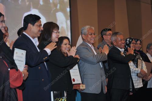 PTJ24_02112016_ALUMNI
