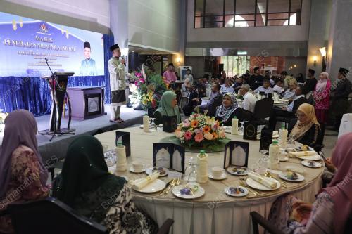 DATUK SERI SAIFUDDIN NASUTION ISMAIL