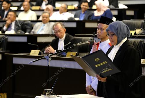 DATUK HADHARIAH SYED ISMAIL