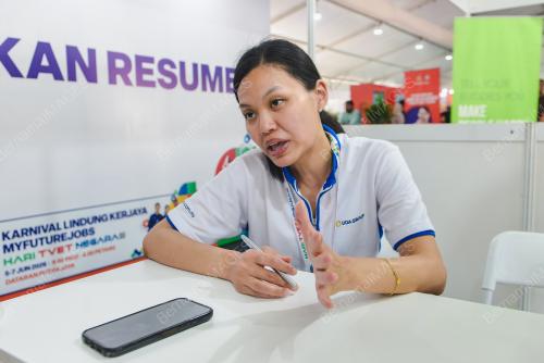 MIA GOH