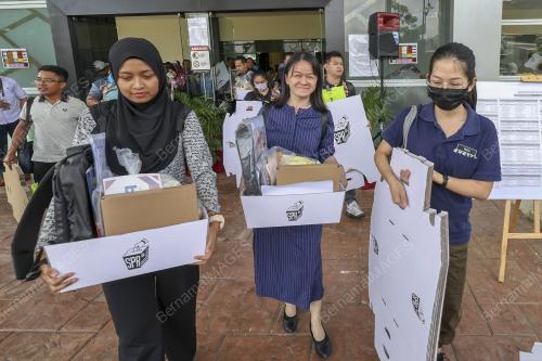 SEMAKAN ISI PETI UNDI DUN DENGKIL