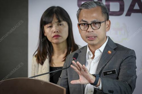FAHMI FADZIL