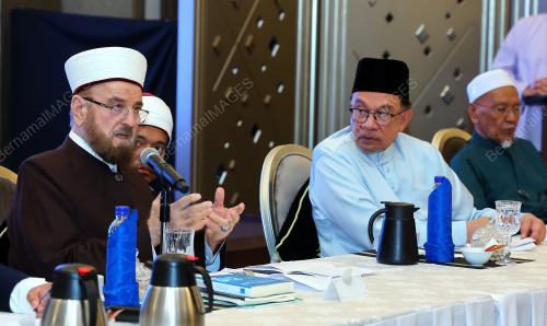 DATUK SERI ANWAR IBRAHIM