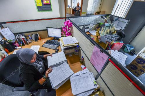 PENJAWAT AWAM SEDIA SEDIA KERJA DARI RUMAH
