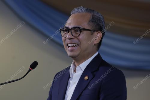 FAHMI FADZIL