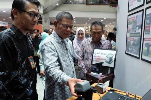 DATUK SERI SAIFUDDIN NASUTION ISMAIL
