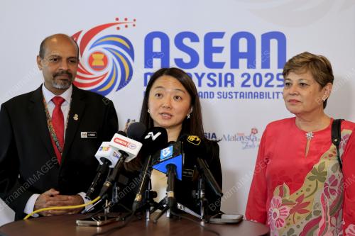 HANNAH YEOH