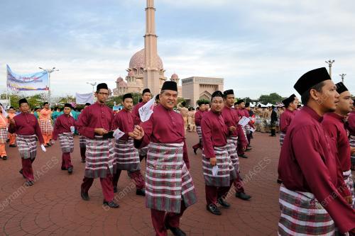 PTJ24_14012014_MAULID