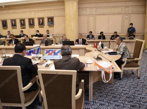 TAN SRI MUHYIDDIN YASSIN