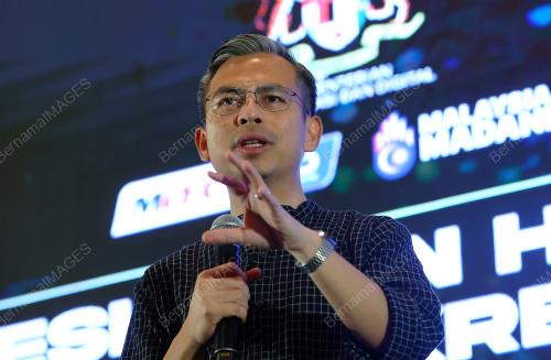 FAHMI FADZIL
